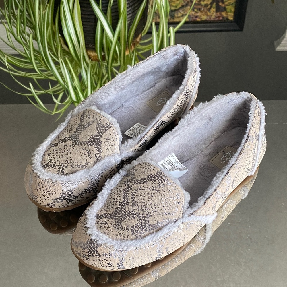 UGG Hailey Loafer in a Metallic Snake Print, Size Womens 8